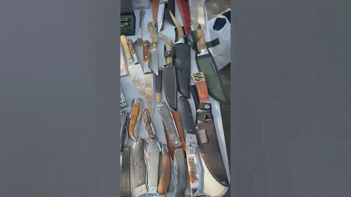 КРУТАЯ точка с НОЖАМИ на БАРАХОЛКЕ